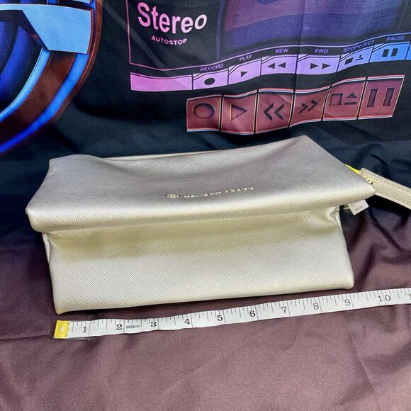 NWT Kendra Scott Dopp Kit Cosmetic Case Silver Zippered Pouch - Picture 11 of 11